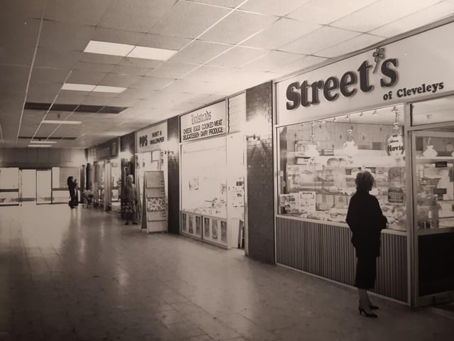 Shops inside Thornton Precinct in 1978