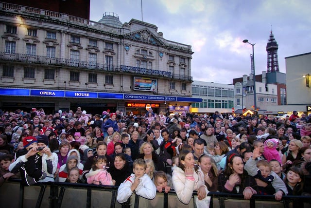 Crowds eagerly anticipating Blackpool Christmas lights switch on with Chico in 2007
