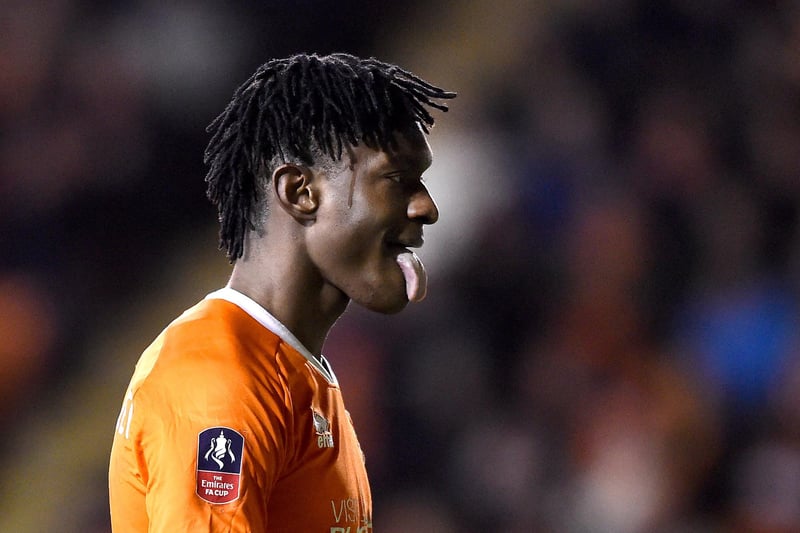 Reading produced a 2-0 victory over the Seasiders in a FA Cup replay at Bloomfield Road.