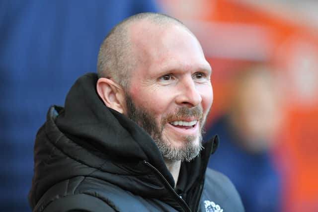 Michael Appleton's side will be aiming to get back to winning ways in the league this weekend