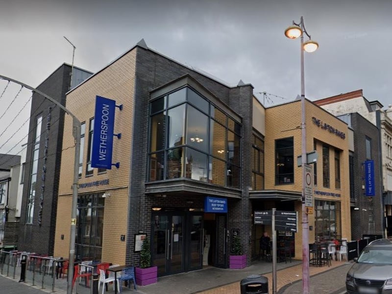 The Layton Rakes on Market Street has a rating of 4 out of 5 from 3,800 Google reviews. One customer said: "A lovely pub with good food and a fantastic roof top beer garden"