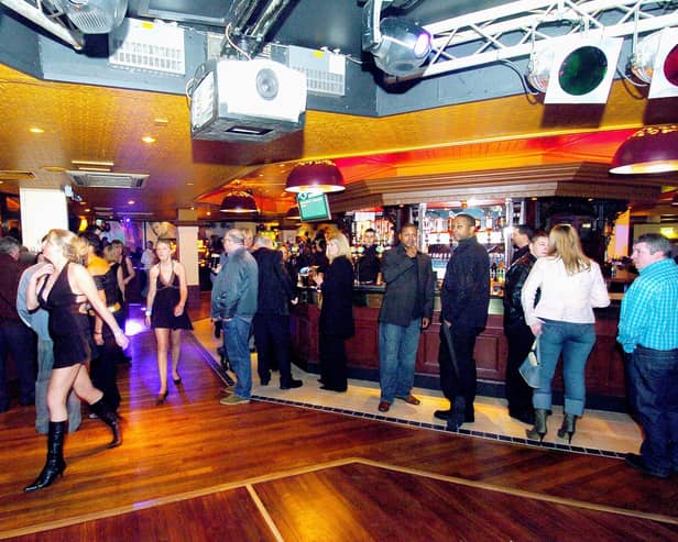 Re-opening of Brannigans, 2005