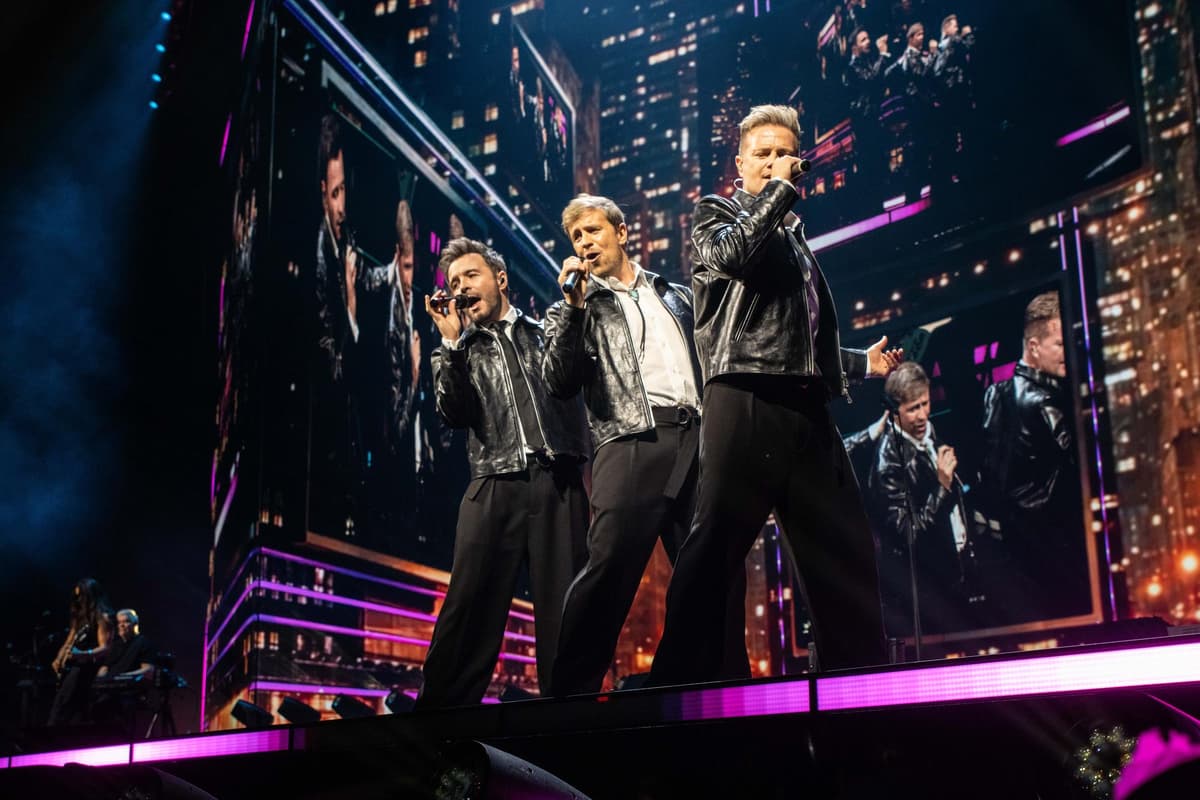 VIP Westlife tickets with private bar under £120 for 25th anniversary tour ...