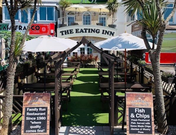 The Eating Inn on South Shore, Blackpool, has a rating of 4.7 out of 5 from 1,000 Google reviews