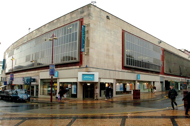 Town centre building incorporating BHS, Abbey and West Street car park