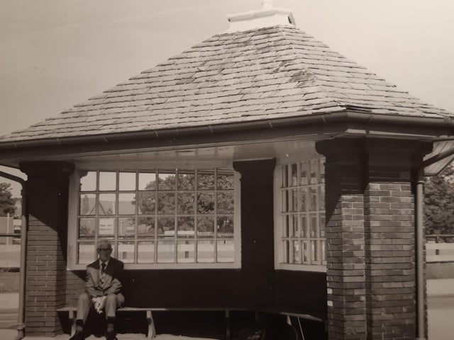 The shelter at the junction of Fleetwood Road and Trunnah Road - it is still there today