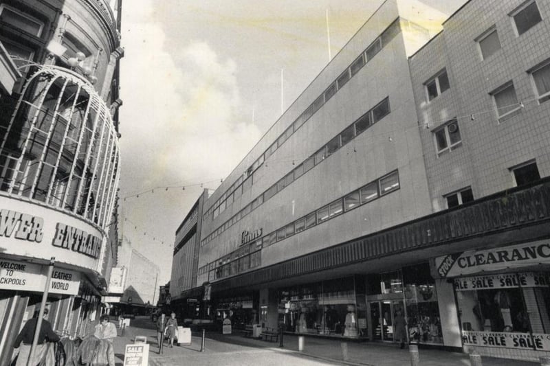 Department store Binns in 1987