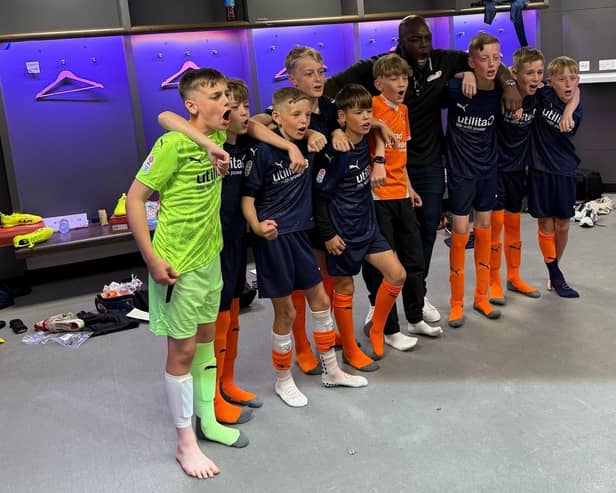 Norbreck Primary Academy met Adebayo Akinfenwa when they represented Blackpool FC in the Utilita Kids Cup League One national final at Wembley Photo: Blackpool FC Community Trust