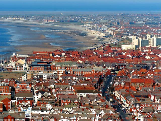 This is a great shot of Bispham and Norbreck. Norbreck Castle Hotel is clearly defined with the coast through to Rossall Point at Fleetwood, top left