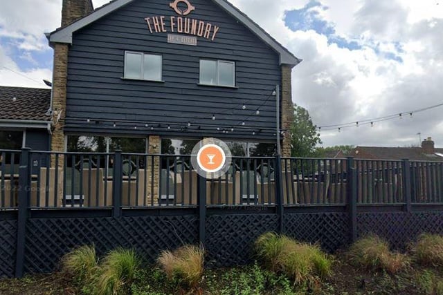 A contemporary pub and restaurant with an outdoor seating area serving typical bar dishes at 631 Livesey Branch Rd, Blackburn BB2 5DQ