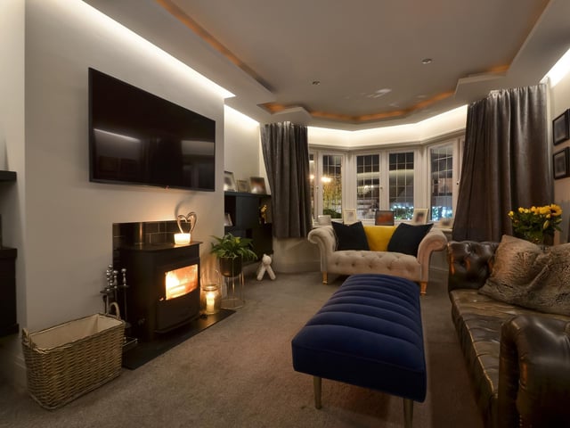 This is Rathgar. A four bedroom home in Portsdown Hill Road, Bedhampton, that is on sale for £1.19m. It is listed by Fine and Country.