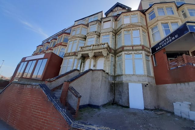 This building used to be the Sherwood Hotel and is one of Blackpool's older buildings. Despite it being an eyesore, it still has that Baroque style. It's boarded up with debris at the front. It's a sad state and in a prime position at Gynn Square