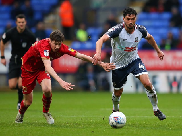 Lincoln City have landed 24-year-old MK Dons midfielder Conor McGrandles on a free transfer. Sunderland had been credited with an interest, along with Aberdeen and Hibernian. (Various)
