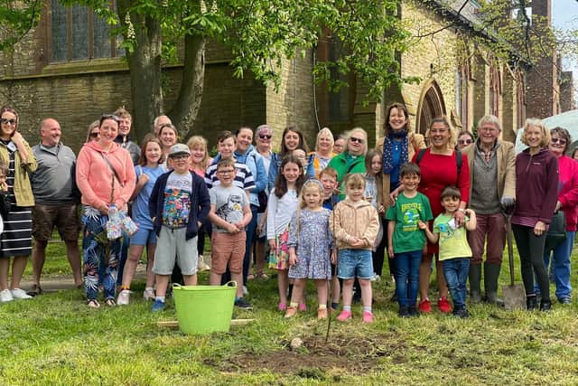 Children from Baines Endowed School planted an oak tree in the grounds of their neighbouring church St Paul's to mark the Queen's Platinum Jubilee
