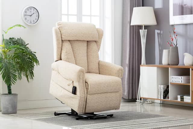 Follow our step-by-step guide to choose the best riser recliner chair for you