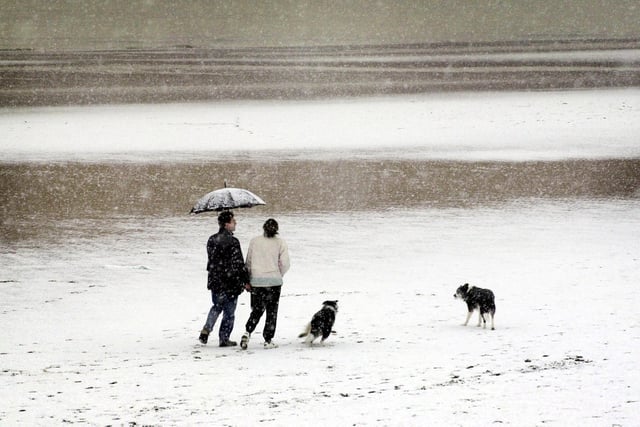 Snow on the beach in 2000