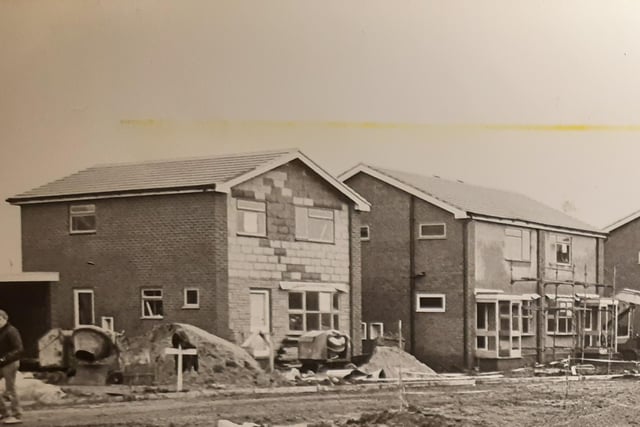 The construction of properties on Highfield Avenue in 1984