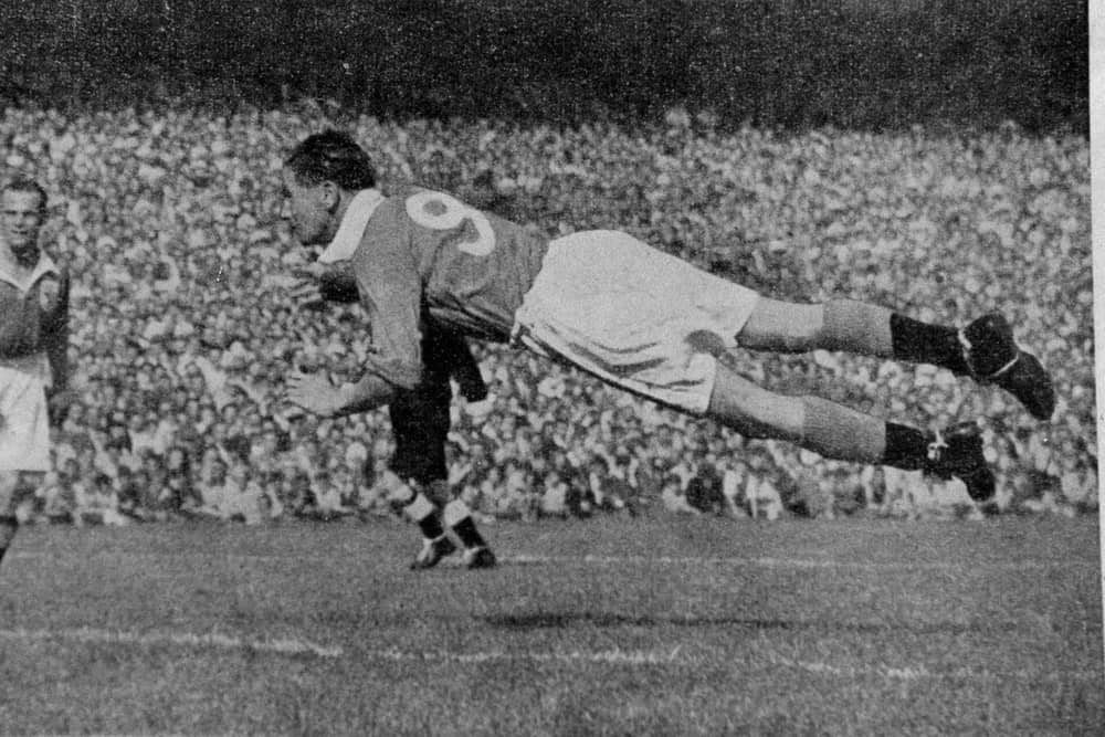 Stan Mortensen scored Blackpool's goal at Highbury