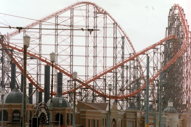 The Big One dominates the skyline in 1998