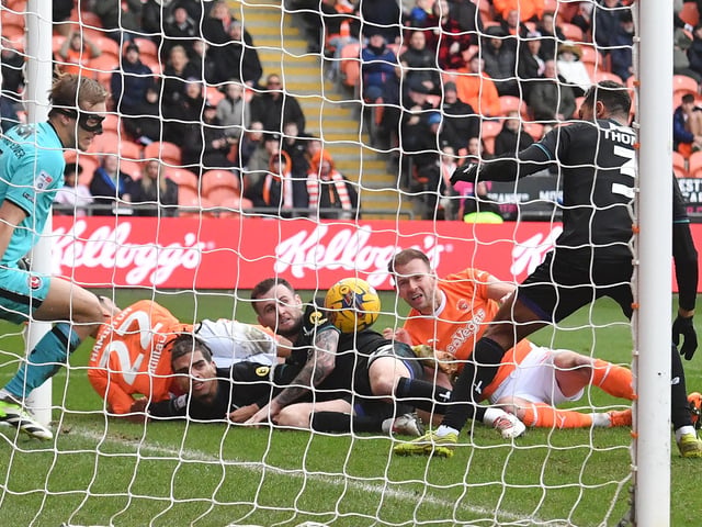 After picking up a knock in the first half, Jordan Rhodes was taken off at the break. During his time on the pitch, he missed a golden opportunity to give the Seasiders the lead, scuffing a shot with the goal at his mercy.