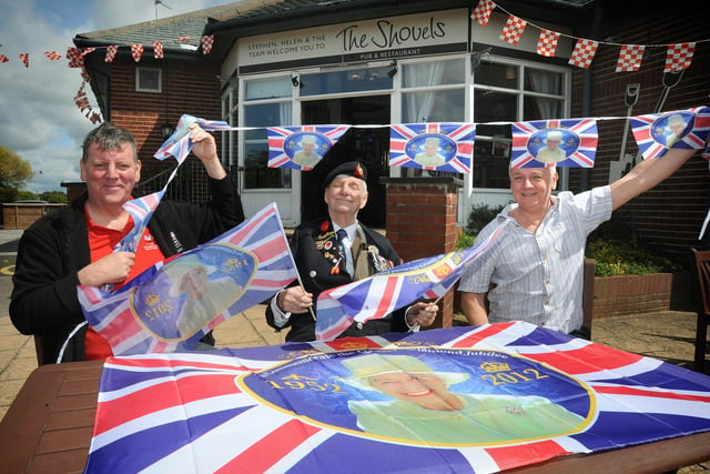 Landlord of The Shovels pub on Common Edge Road in Marton, Steve Norris, organised a Diamond Jubilee party for 100 war veterans. Julian Mineur from Supporting Our Brave, D-Day veteran Jim Baker, and Steve in the Jubilee mood