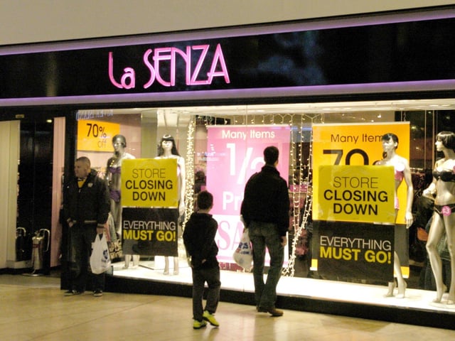 La Senza in Houndshill as it was about to close its doors