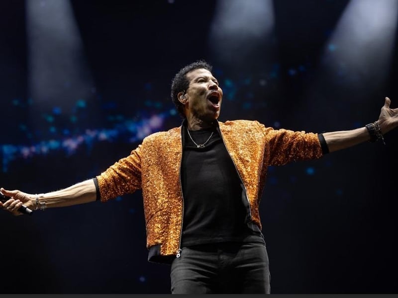 Lionel Richie thrilled the Lytham Festival crowds on Saturday night with a classy performance