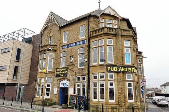 139 Church St, Blackpool FY1 3NU. Down-to-earth bar selling sausage sandwiches, subs, nachos & pizzas, plus draught beer.