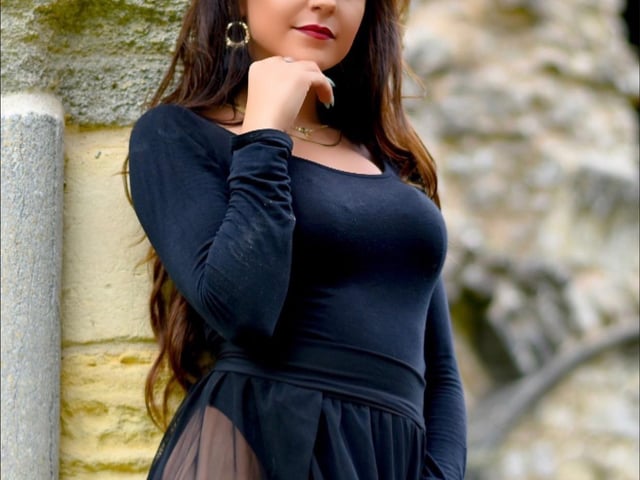 26-year-old sales assistant Catherine-Leigh.