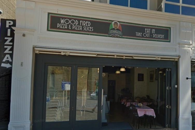 Stefani's Pizzeria on Cedar Square has a rating of 4.8 out of 5 from 491 Google reviews
