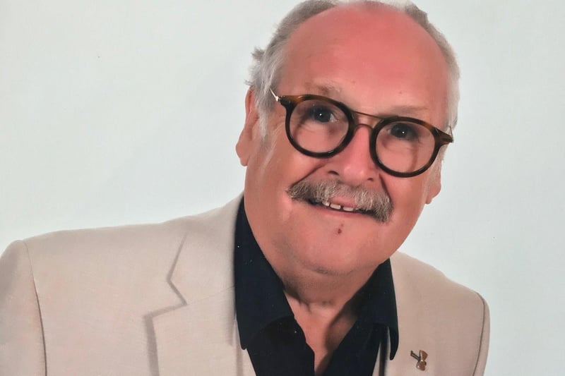 So many of our readers met and spotted our very own comedian, Bobby Ball