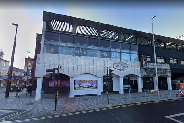 The doormen at Ma Kelly’s have been praised for their "bravely and courage" in detaining a man wielding a machete in the early hours of Sunday morning (September 25)