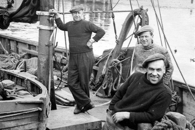 The crew of the fishing vessel Harriet - do you recognise the fishermen?