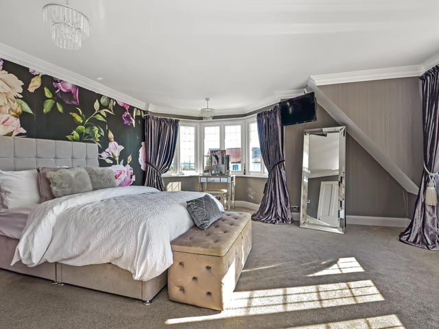 This is Rathgar. A four bedroom home in Portsdown Hill Road, Bedhampton, that is on sale for £1.19m. It is listed by Fine and Country.
