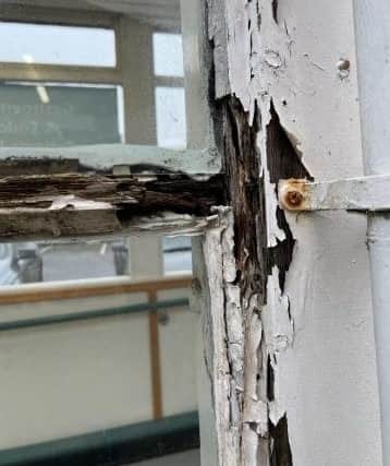 Cracked window frame (picture from Blackpool Council planning website)