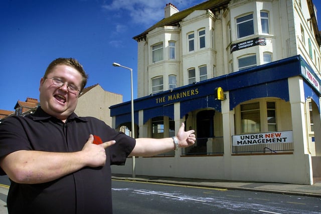 Jimmy Payne who managed The Mariners pub on Norbreck Road, Bispham, 2004