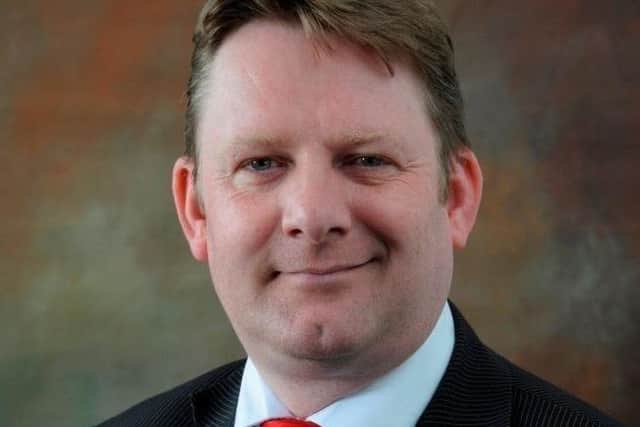 Simon Blackburn