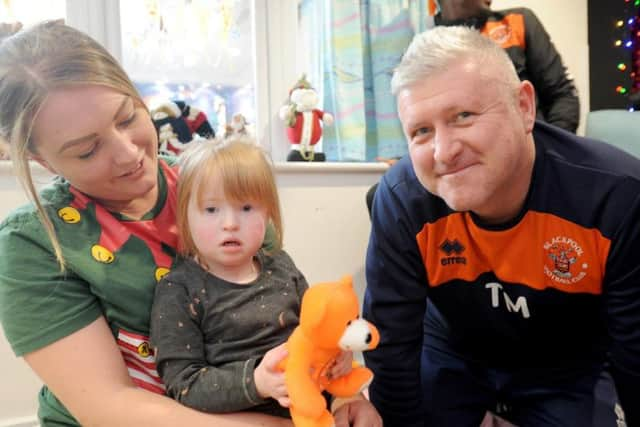 Terry McPhillips with 3-year-old Elizabeth Welsh