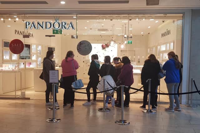 Shoppers await Pandora bargains