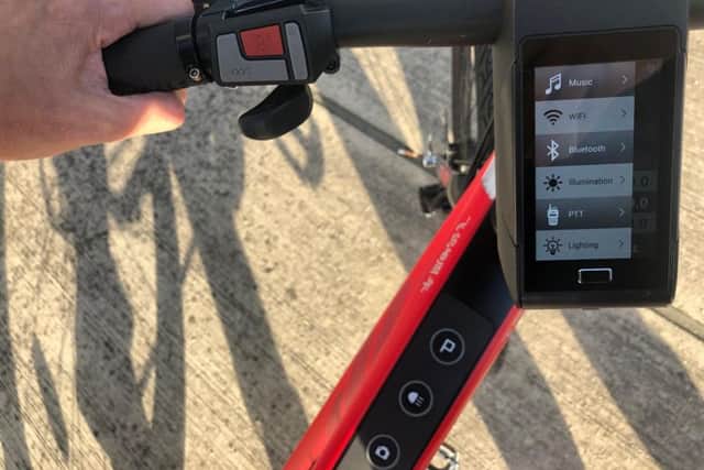 The handlebar touchscreen of the cybic smart bike