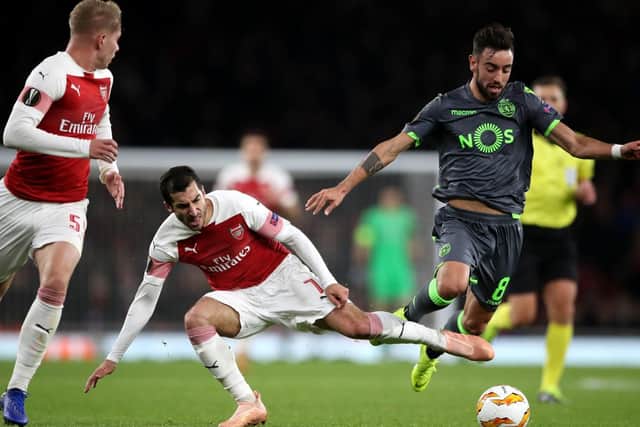 Manchester United have opened talks with Sporting about signing 24-year-old midfielder Bruno Fernandes.