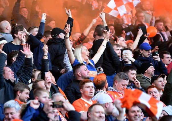 Almost 16,000 fans watched Blackpool draw 2-2 with Southend United