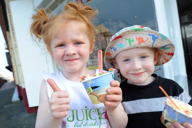 Hot weather is forecast over the Easter bank holiday weekend.  Harmony-Skye McKenzie, 4 and Deacon McKenzie, 3.