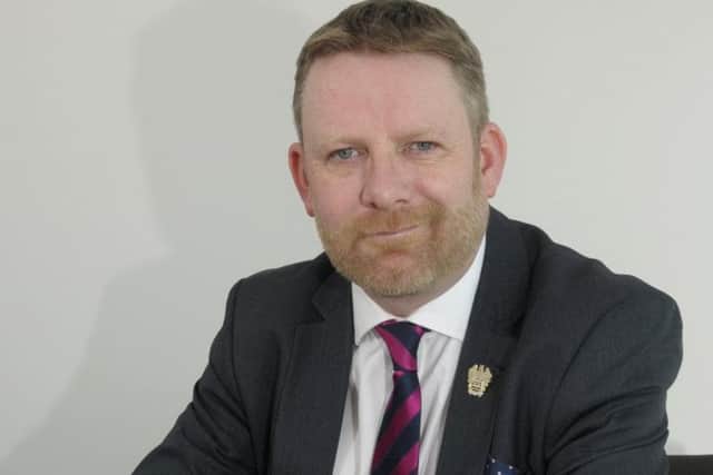 Coun Simon Blackburn