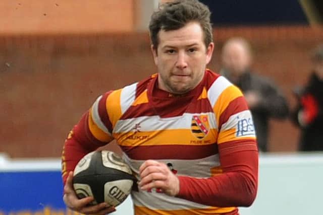 Chris Johnson switches to centre