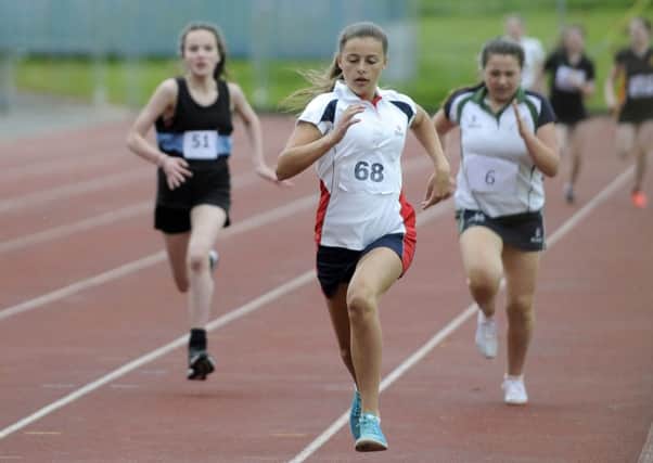 800m action from the Combined Events
