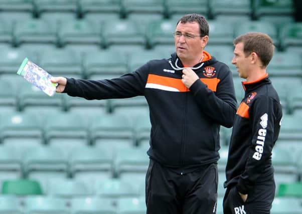 Blackpool manager Gary Bowyer expects a noisy Bloomfield Road this afternoon