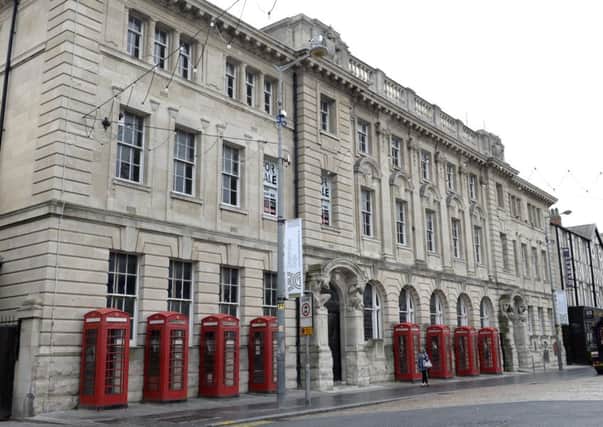 Plans to convert the former Post Office on Abingdon Street into a hotel and leisure use have been approved