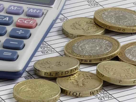 The new pound coin has become more common than its round predecessor