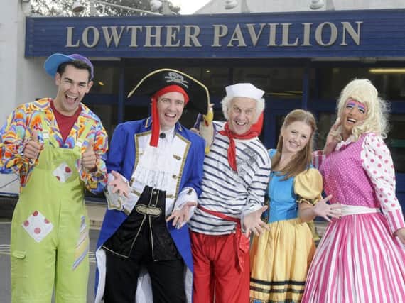 Danny Rogers as Idle Jack, Ben Simmons as Captain Birdseye, Keith Simmons as Findus, Millie Hansford as Alice and Will Nightingale as Sarah the Cook